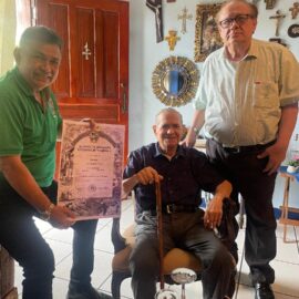 IVÁN ESCOBAR FORNOS MIEMBRO HONORARIO DE LA AGHN